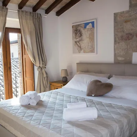 Residenza Porta Perlici 아시시